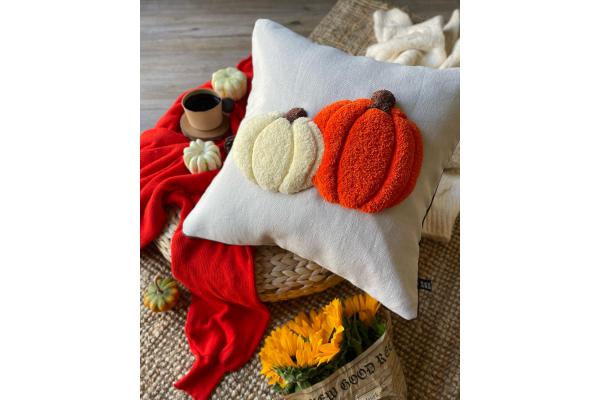 Balkabağı Kırlent Kılıfı