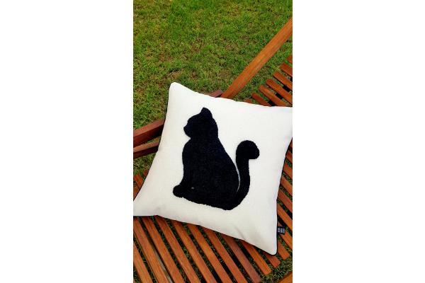 Kara Kedi Kırlent Kılıfı