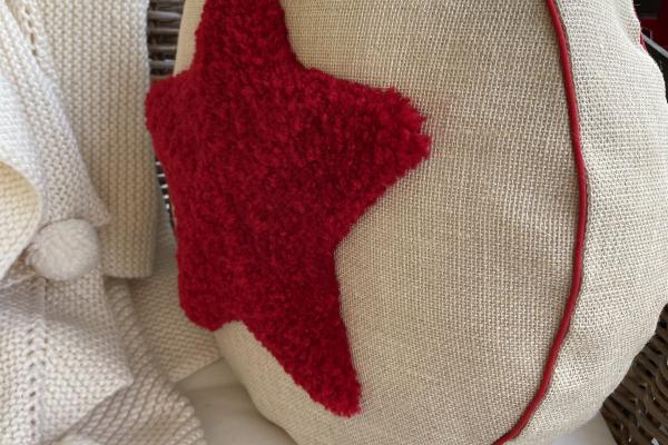 Kırmızı Yıldız Bisküvi Kırlent