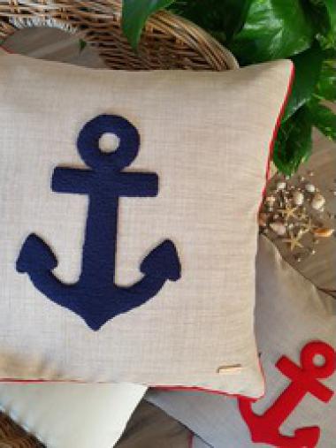 Lacivert Çapa Desen El Nakışlı Kırlent Kılıfı