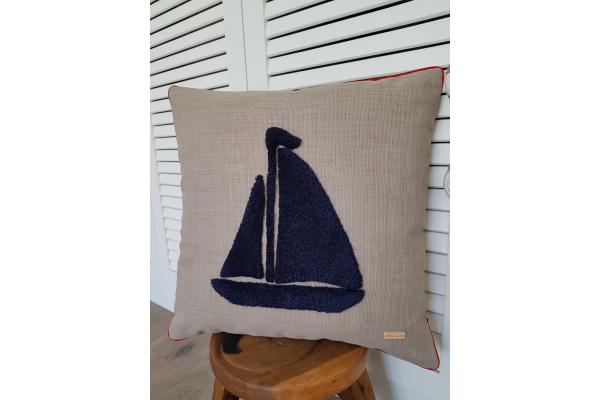 Lacivert Yelkenli Kırlent Kılıfı