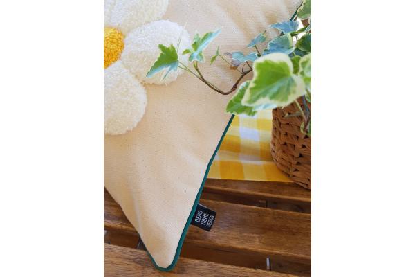 Papatya Kırlent Kılıfı